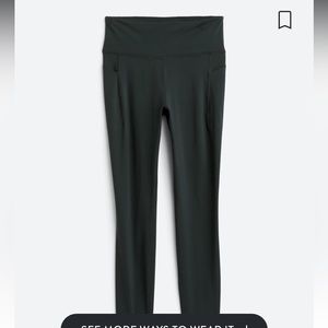 We Wander leggings with pockets